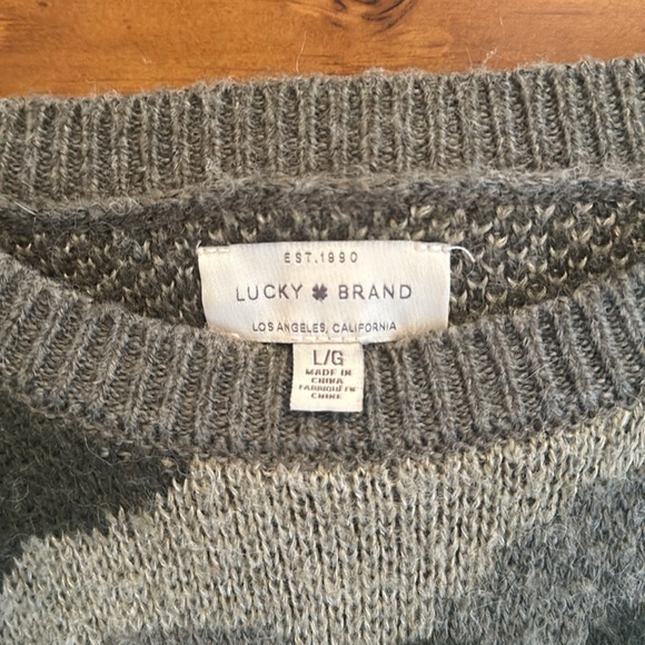 Lucky Brand cropped camo sweater - Picture 3 of 5